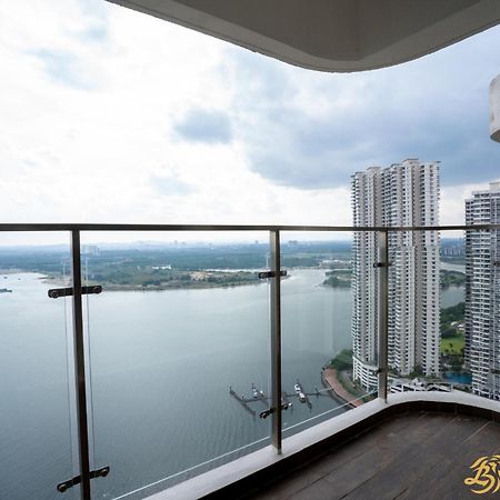 Appartement Scenic Country Garden Danga Bay By Lions Bay à Johor Bahru Extérieur photo